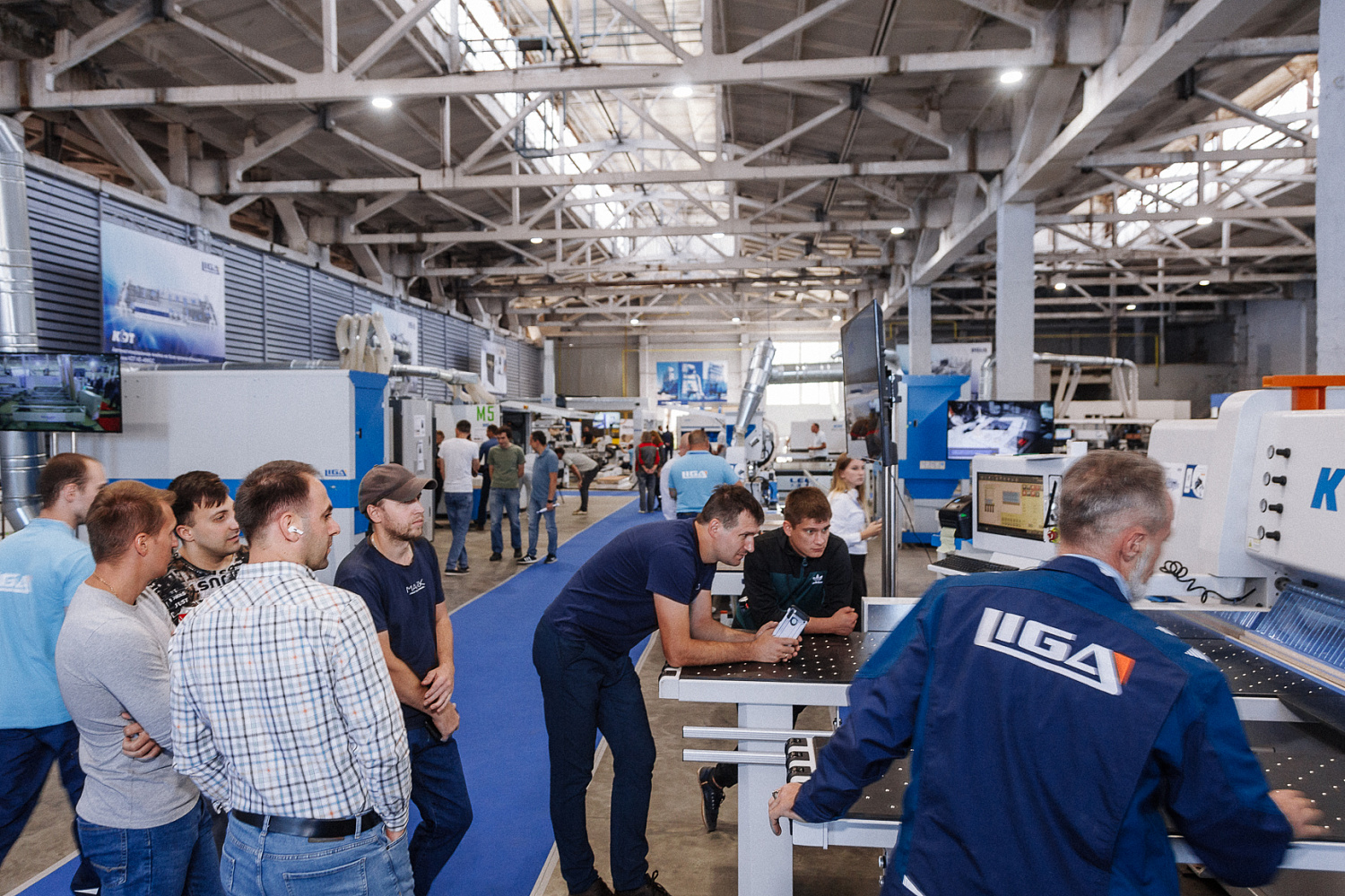 ИТОГИ масштабной отраслевой выставки в Брянске «ТЕСТ-ДРАЙВ. МЕБЕЛЬНОЕ ПРОИЗВОДСТВО И ДЕРЕВООБРАБОТКА».
